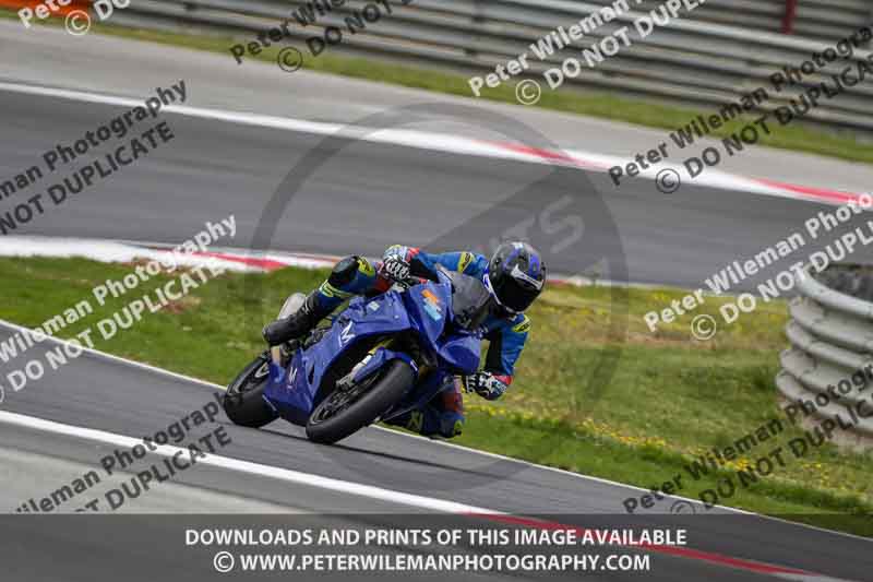 cadwell no limits trackday;cadwell park;cadwell park photographs;cadwell trackday photographs;enduro digital images;event digital images;eventdigitalimages;navarra;no limits trackdays;peter wileman photography;racing digital images;trackday digital images;trackday photos